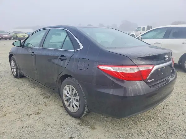 4T1BF1FK2HU429016 2017 TOYOTA CAMRY - Image 2