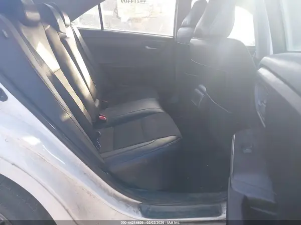 4T1BF1FK2HU430232 2017 TOYOTA CAMRY - Image 8