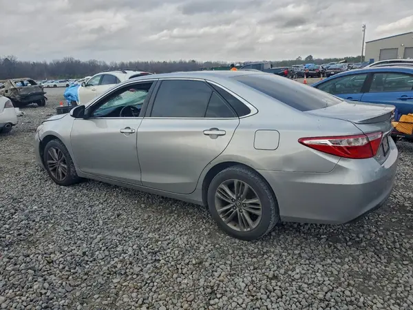 4T1BF1FK2HU430442 2017 TOYOTA CAMRY - Image 2