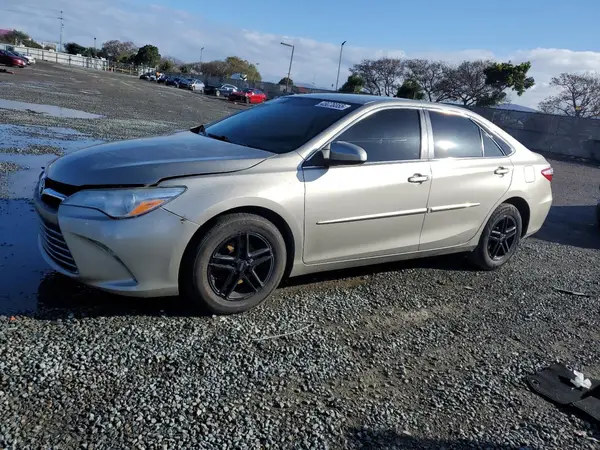 4T1BF1FK2HU434829 2017 TOYOTA CAMRY - Image 1