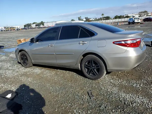 4T1BF1FK2HU434829 2017 TOYOTA CAMRY - Image 2