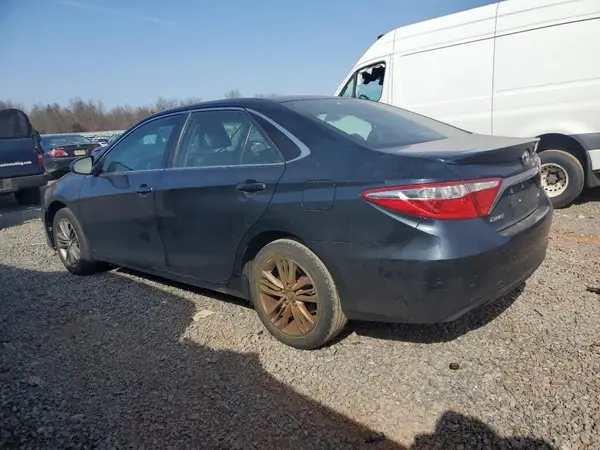 4T1BF1FK2HU434846 2017 TOYOTA CAMRY - Image 2