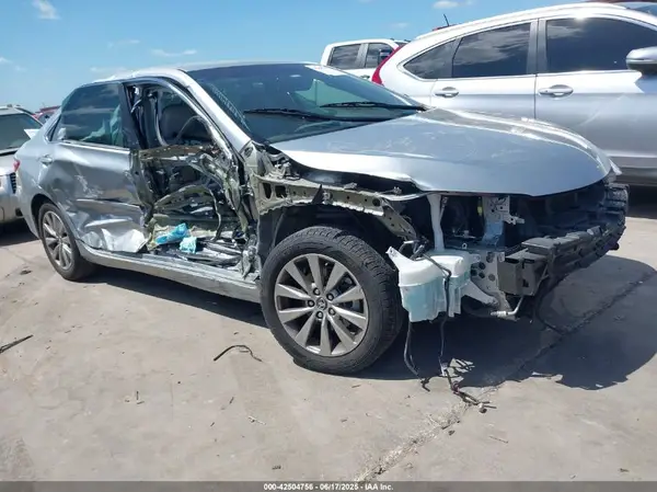 4T1BF1FK2HU435544 2017 TOYOTA CAMRY - Image 1