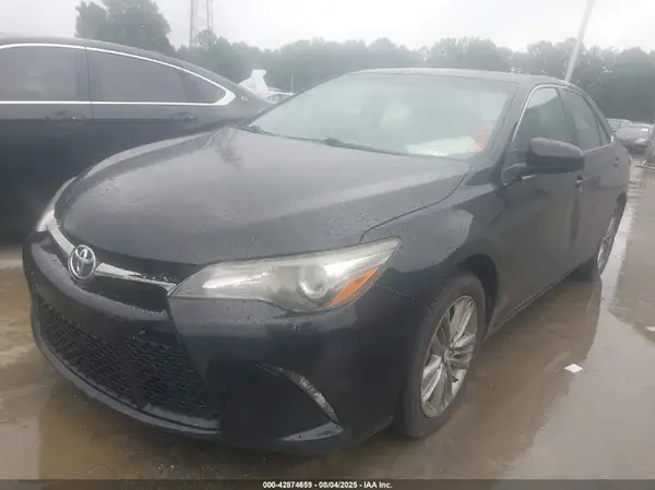 4T1BF1FK2HU438279 2017 TOYOTA CAMRY - Image 2