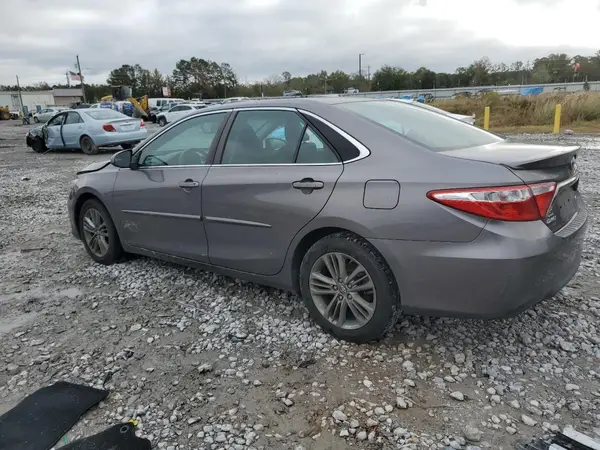 4T1BF1FK2HU441943 2017 TOYOTA CAMRY - Image 2