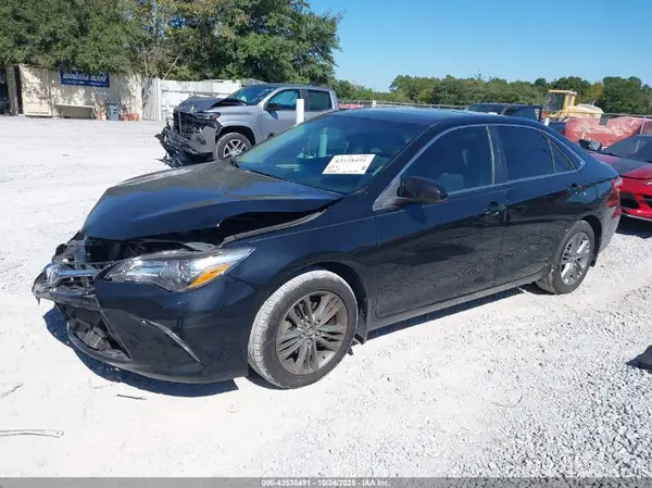 4T1BF1FK2HU442154 2017 TOYOTA CAMRY - Image 2
