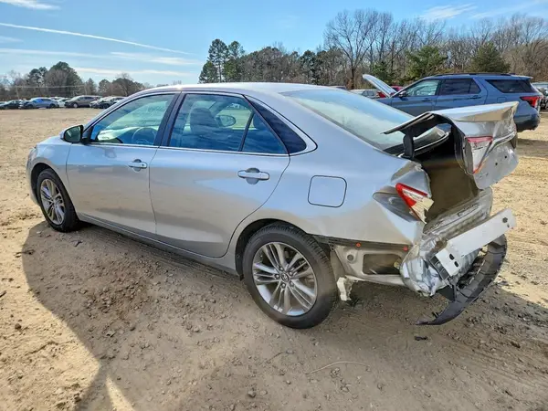 4T1BF1FK2HU442574 2017 TOYOTA CAMRY - Image 2
