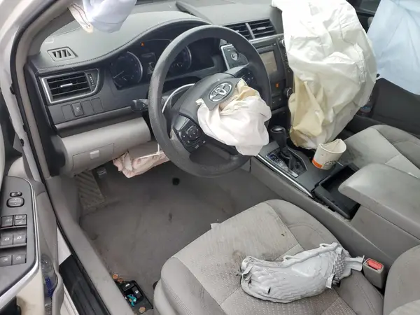 4T1BF1FK2HU446012 2017 TOYOTA CAMRY - Image 8