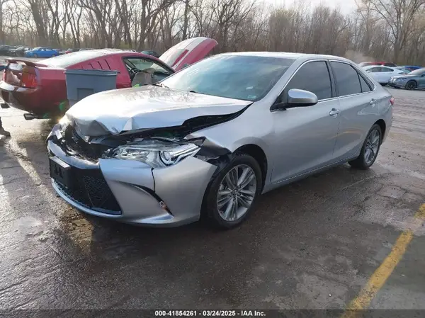 4T1BF1FK2HU446771 2017 TOYOTA CAMRY - Image 2
