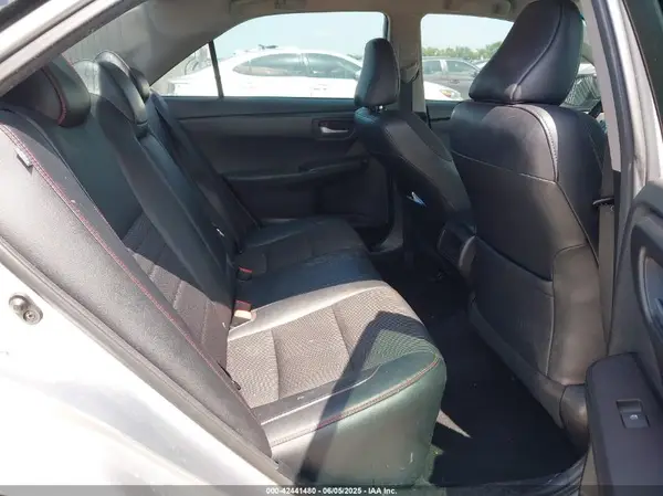 4T1BF1FK2HU447631 2017 TOYOTA CAMRY - Image 8
