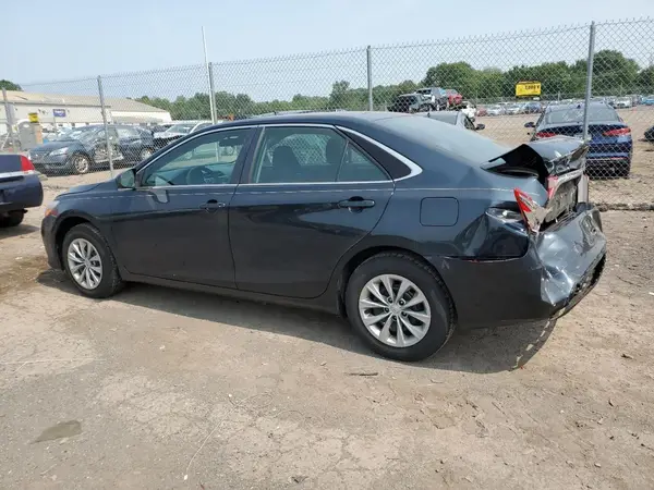 4T1BF1FK2HU447998 2017 TOYOTA CAMRY - Image 2