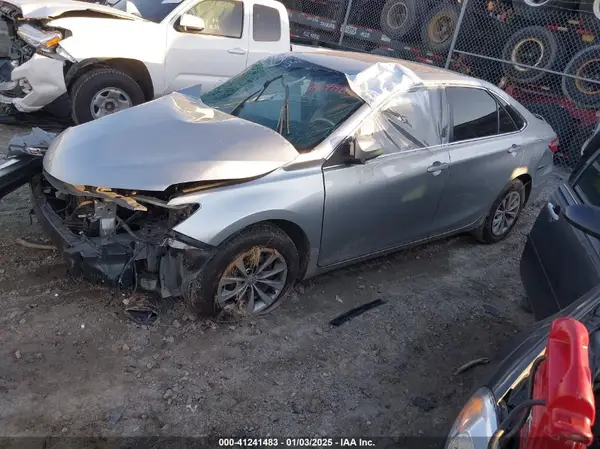 4T1BF1FK2HU448410 2017 TOYOTA CAMRY - Image 2