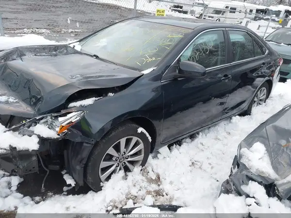 4T1BF1FK2HU448567 2017 TOYOTA CAMRY - Image 2