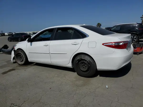 4T1BF1FK2HU448648 2017 TOYOTA CAMRY - Image 2