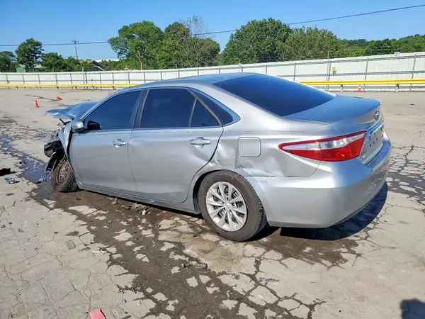 4T1BF1FK2HU616904 2017 TOYOTA CAMRY - Image 2