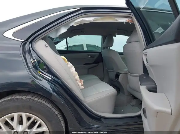 4T1BF1FK2HU617745 2017 TOYOTA CAMRY - Image 8