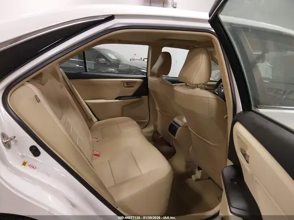 4T1BF1FK2HU619947 2017 TOYOTA CAMRY - Image 8