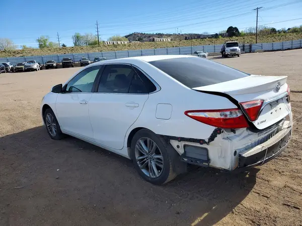 4T1BF1FK2HU623285 2017 TOYOTA CAMRY - Image 2