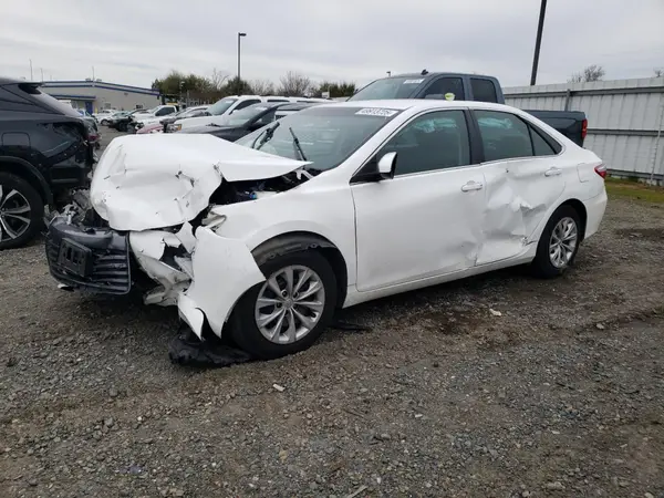 4T1BF1FK2HU626574 2017 TOYOTA CAMRY - Image 1