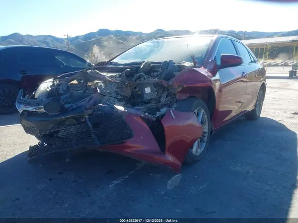 4T1BF1FK2HU628034 2017 TOYOTA CAMRY - Image 2