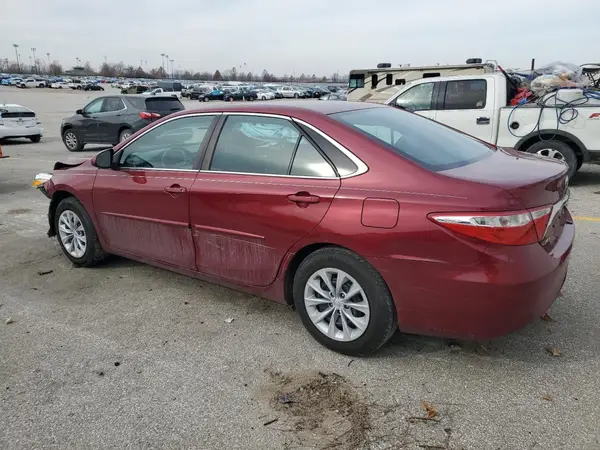 4T1BF1FK2HU629815 2017 TOYOTA CAMRY - Image 2