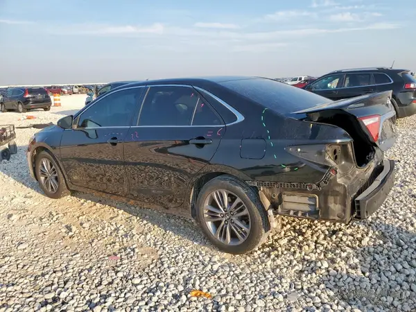 4T1BF1FK2HU631239 2017 TOYOTA CAMRY - Image 2