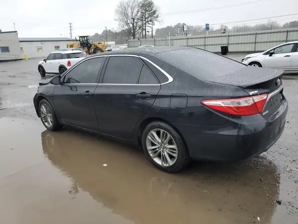 4T1BF1FK2HU631533 2017 TOYOTA CAMRY - Image 2