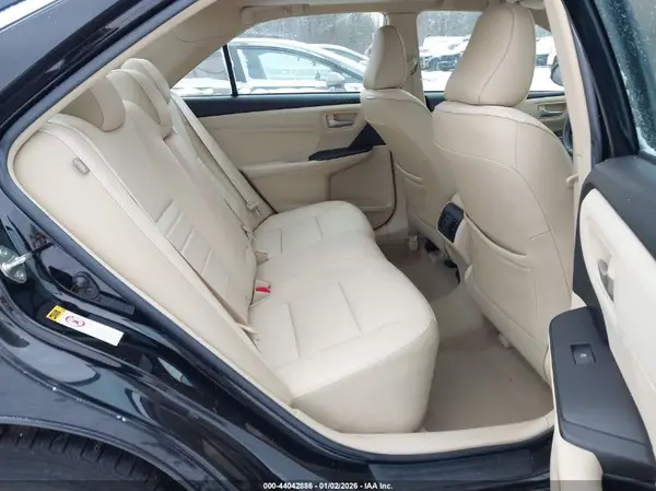 4T1BF1FK2HU635095 2017 TOYOTA CAMRY - Image 8