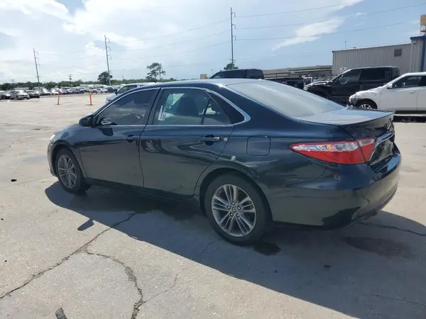 4T1BF1FK2HU636053 2017 TOYOTA CAMRY - Image 2