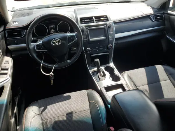 4T1BF1FK2HU636053 2017 TOYOTA CAMRY - Image 8