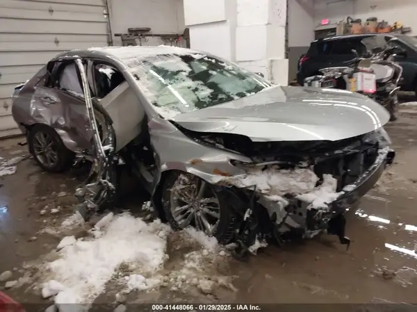 4T1BF1FK2HU636991 2017 TOYOTA CAMRY - Image 1
