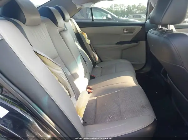 4T1BF1FK2HU639048 2017 TOYOTA CAMRY - Image 8