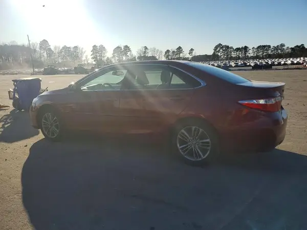 4T1BF1FK2HU642421 2017 TOYOTA CAMRY - Image 2