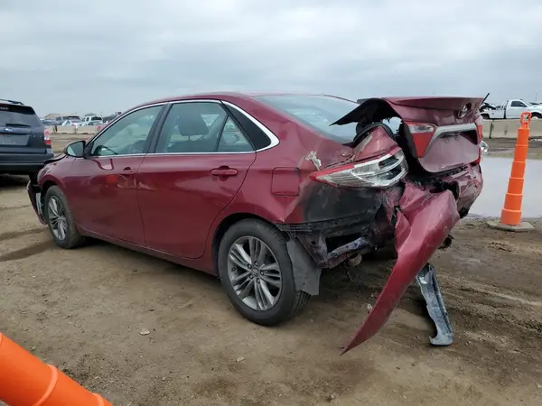 4T1BF1FK2HU644203 2017 TOYOTA CAMRY - Image 2