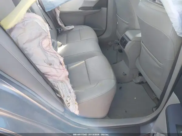 4T1BF1FK2HU645643 2017 TOYOTA CAMRY - Image 8