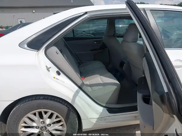 4T1BF1FK2HU646226 2017 TOYOTA CAMRY - Image 8