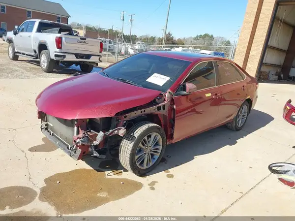 4T1BF1FK2HU646338 2017 TOYOTA CAMRY - Image 2