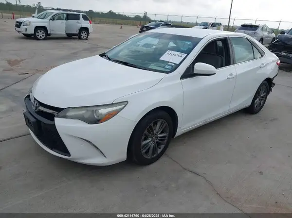 4T1BF1FK2HU646467 2017 TOYOTA CAMRY - Image 2