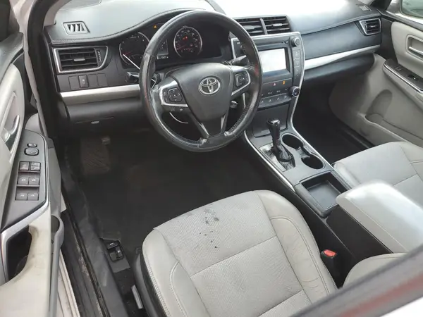 4T1BF1FK2HU647490 2017 TOYOTA CAMRY - Image 8