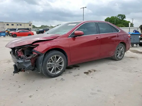 4T1BF1FK2HU647571 2017 TOYOTA CAMRY - Image 1