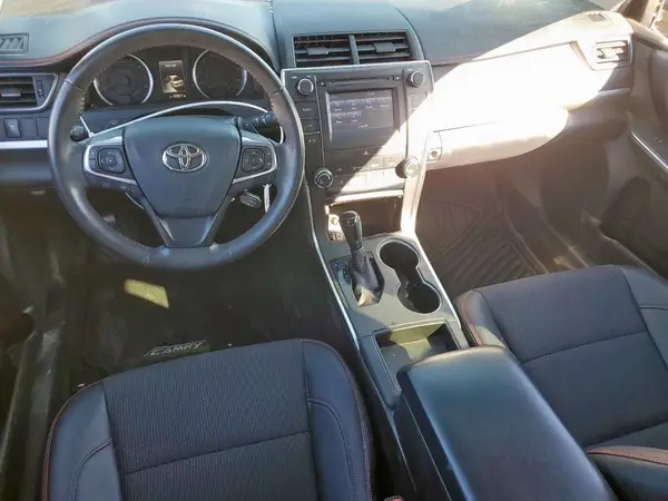 4T1BF1FK2HU651328 2017 TOYOTA CAMRY - Image 8