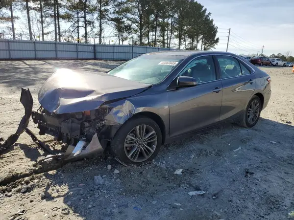 4T1BF1FK2HU651409 2017 TOYOTA CAMRY - Image 1