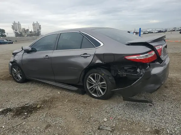 4T1BF1FK2HU656853 2017 TOYOTA CAMRY - Image 2