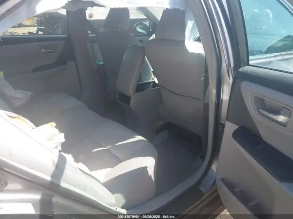 4T1BF1FK2HU658361 2017 TOYOTA CAMRY - Image 8