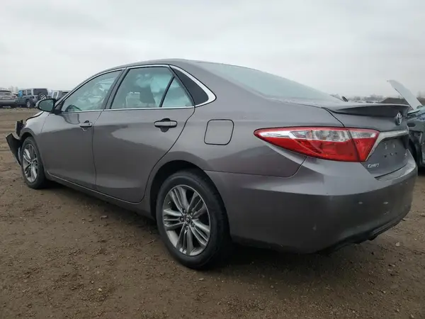 4T1BF1FK2HU659073 2017 TOYOTA CAMRY - Image 2