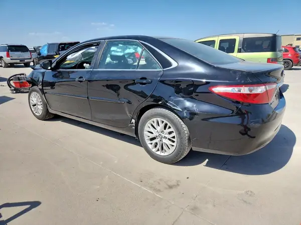 4T1BF1FK2HU659543 2017 TOYOTA CAMRY - Image 2