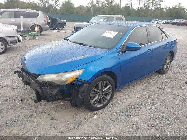 4T1BF1FK2HU660367 2017 TOYOTA CAMRY - Image 2