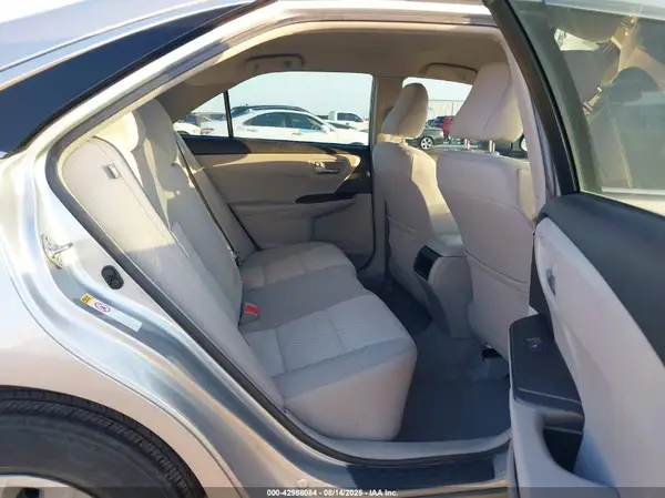 4T1BF1FK2HU663186 2017 TOYOTA CAMRY - Image 8