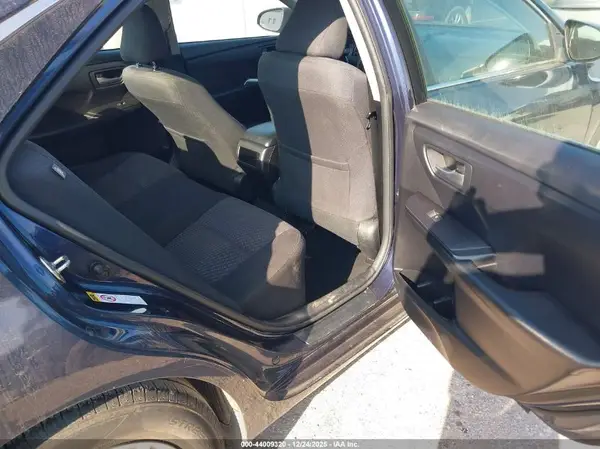 4T1BF1FK2HU663625 2017 TOYOTA CAMRY - Image 8