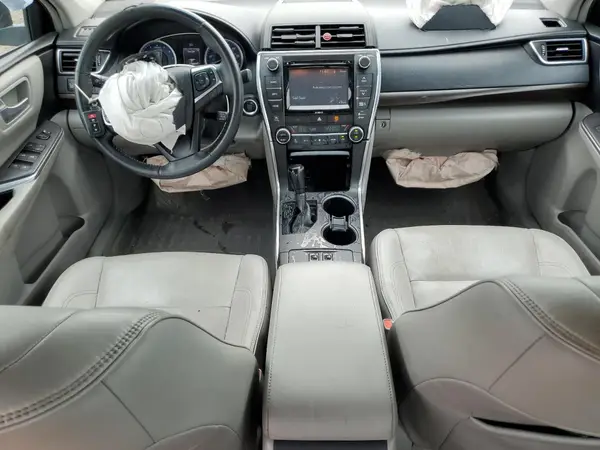 4T1BF1FK2HU663706 2017 TOYOTA CAMRY - Image 8